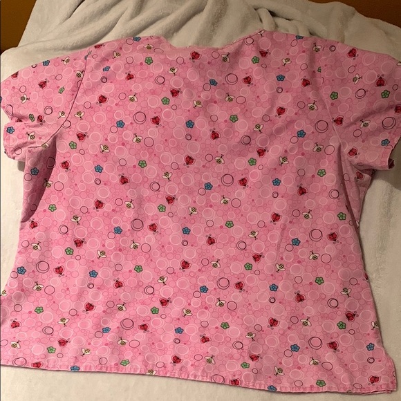 Gently Loved Pink Patterned Scrub Top with Bees & Ladybugs - Picture 5 of 6